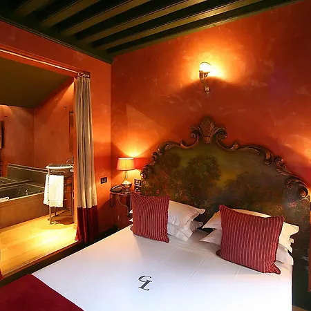 Hotel Cour Des Loges Lyon, A Radisson Collection Lyon