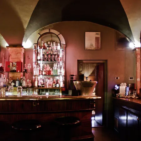 Hotel Cour Des Loges Lyon, A Radisson Collection