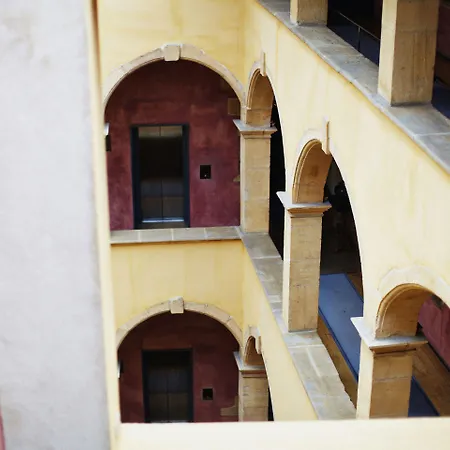 Hotel Cour Des Loges Lyon, A Radisson Collection Lyon