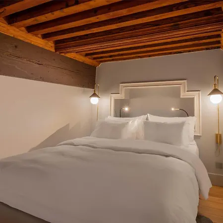 Cour Des Loges Lyon, A Radisson Collection Hotel Lyon