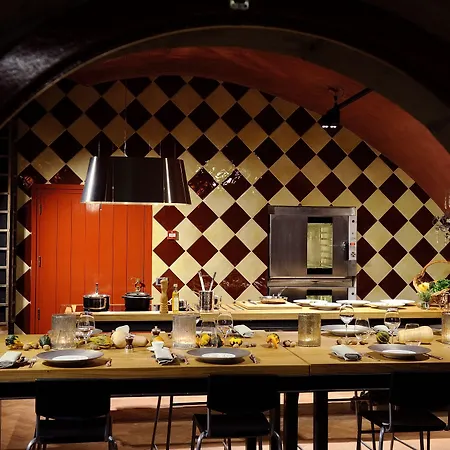 Cour Des Loges Lyon, A Radisson Collection 5* 里昂