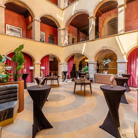 Cour Des Loges Lyon, A Radisson Collection