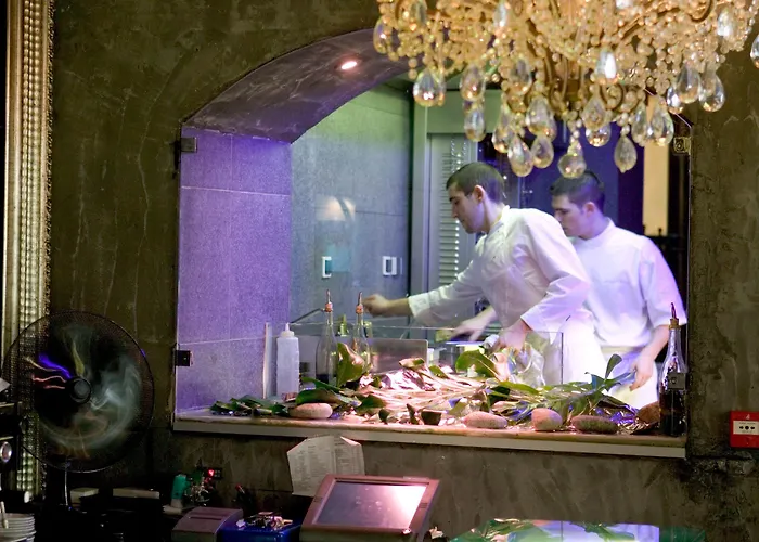 Cour Des Loges Lyon, A Radisson Collection 5* Lyon