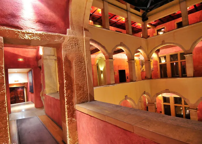 Cour Des Loges Lyon, A Radisson Collection 5* Lyon
