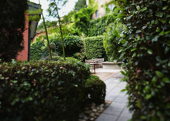 Otel Cour Des Loges Lyon, A Radisson Collection