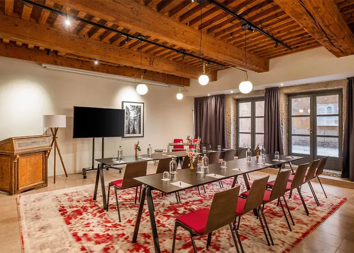 Cour Des Loges Lyon, A Radisson Collection Otel Lyon