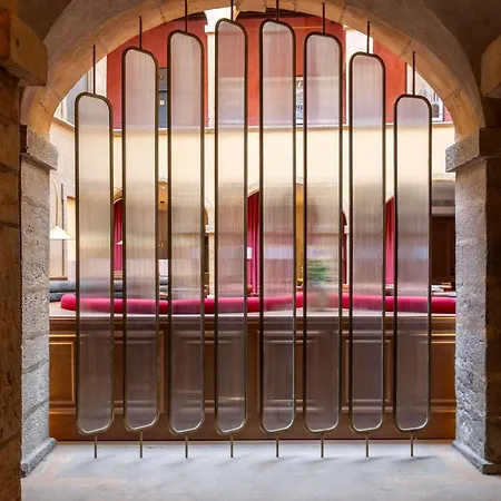 Hotel Cour Des Loges Lyon, A Radisson Collection