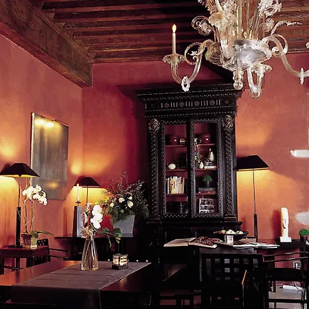 Cour Des Loges Lyon, A Radisson Collection