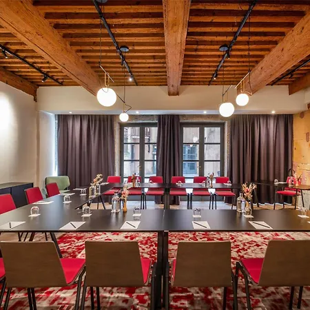 Cour Des Loges Lyon, A Radisson Collection 5*