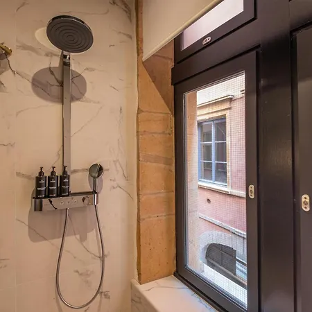 Cour Des Loges Lyon, A Radisson Collection Λυών
