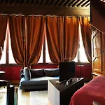 Cour Des Loges Lyon, A Radisson Collection 5* Lyon