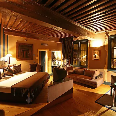 ホテル Cour Des Loges Lyon, A Radisson Collection