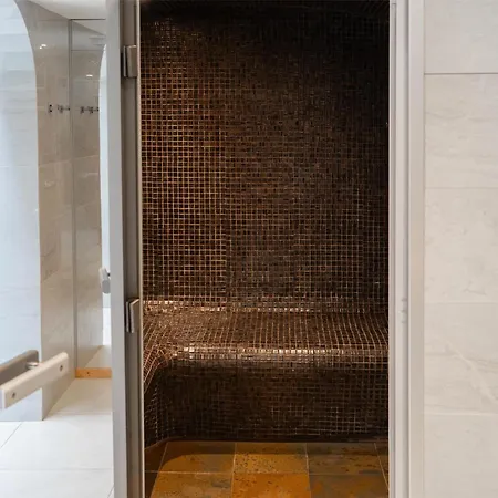 Cour Des Loges Lyon, A Radisson Collection ホテル