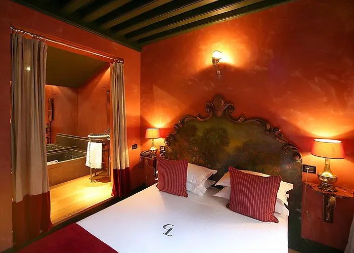 Hotel Cour Des Loges Lyon, A Radisson Collection Lyon