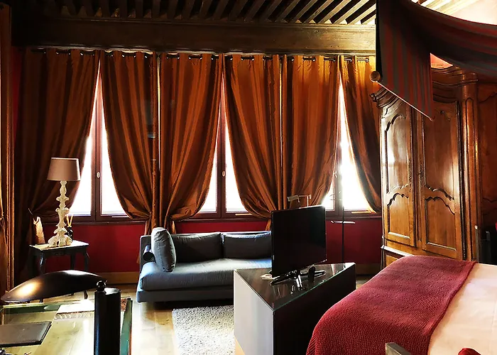 Cour Des Loges Lyon, A Radisson Collection 5* Lyon