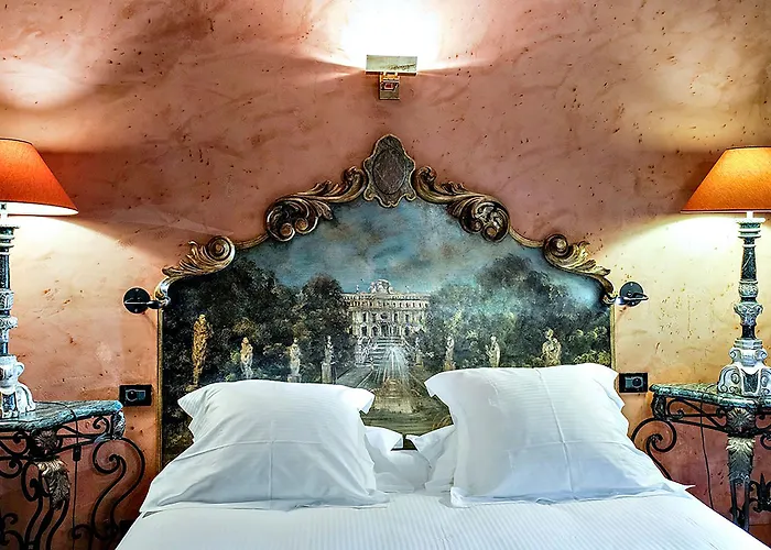 Hotel Cour Des Loges Lyon, A Radisson Collection