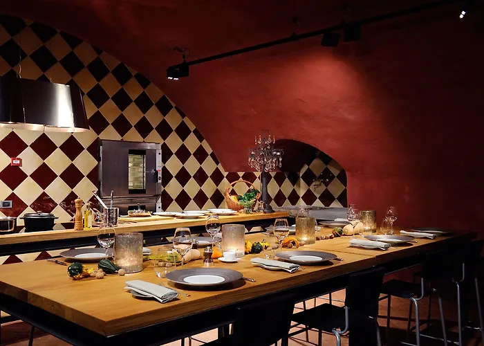 Hotel Cour Des Loges Lyon, A Radisson Collection Lyon