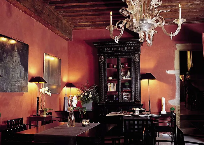 Cour Des Loges Lyon, A Radisson Collection